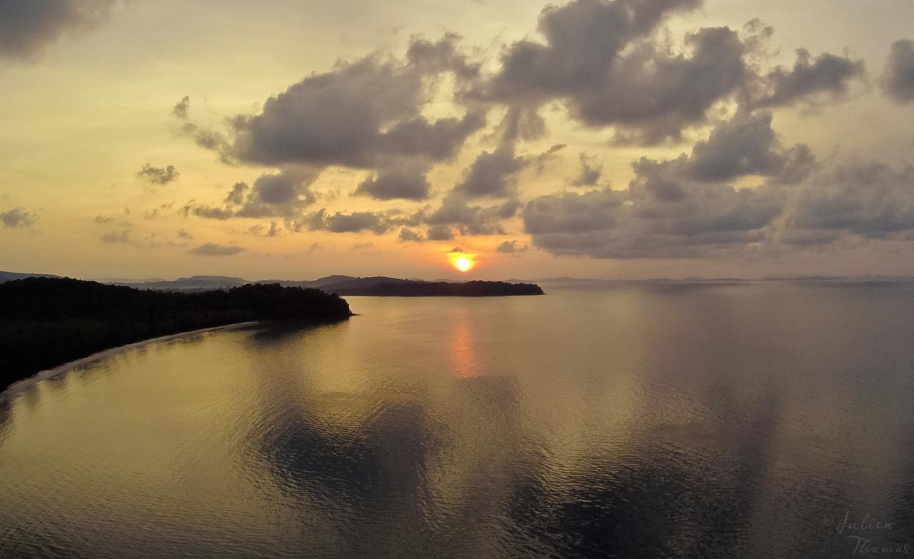 The Last Point Hostel Koh Ta Kiev Extérieur photo