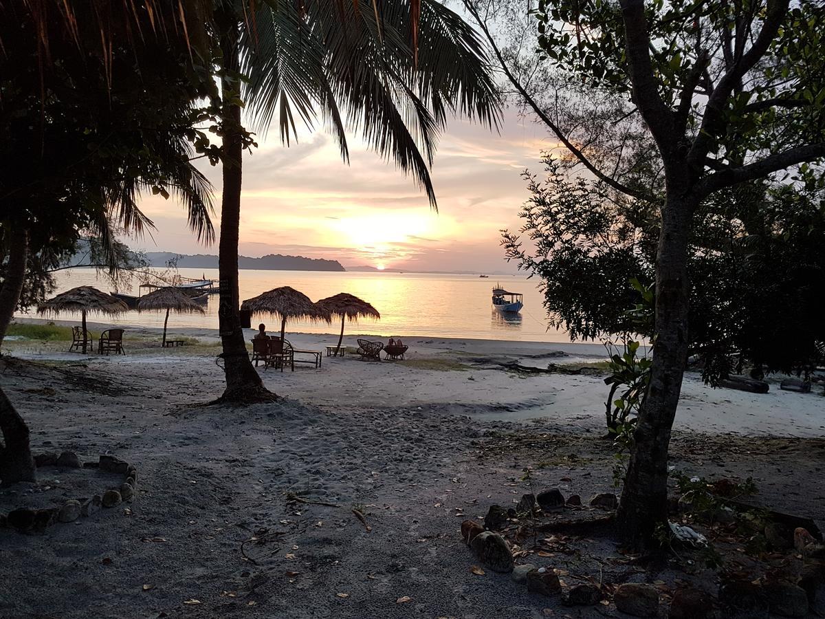 The Last Point Hostel Koh Ta Kiev Extérieur photo