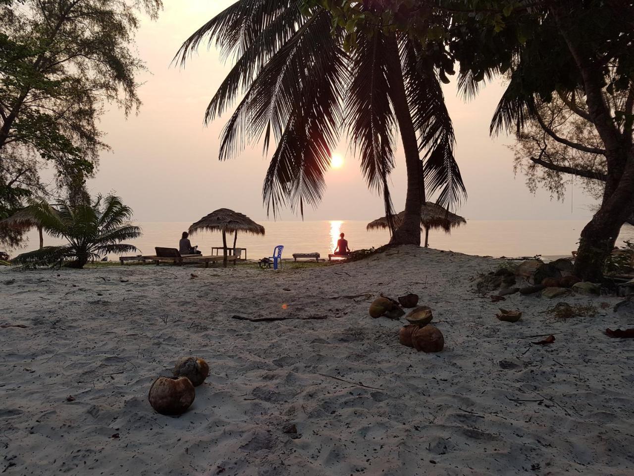 The Last Point Hostel Koh Ta Kiev Extérieur photo